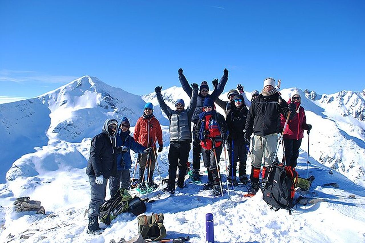 Escursione di un giorno a Rila Lakes con racchette da neve e bagni termali da Sofia — 3
