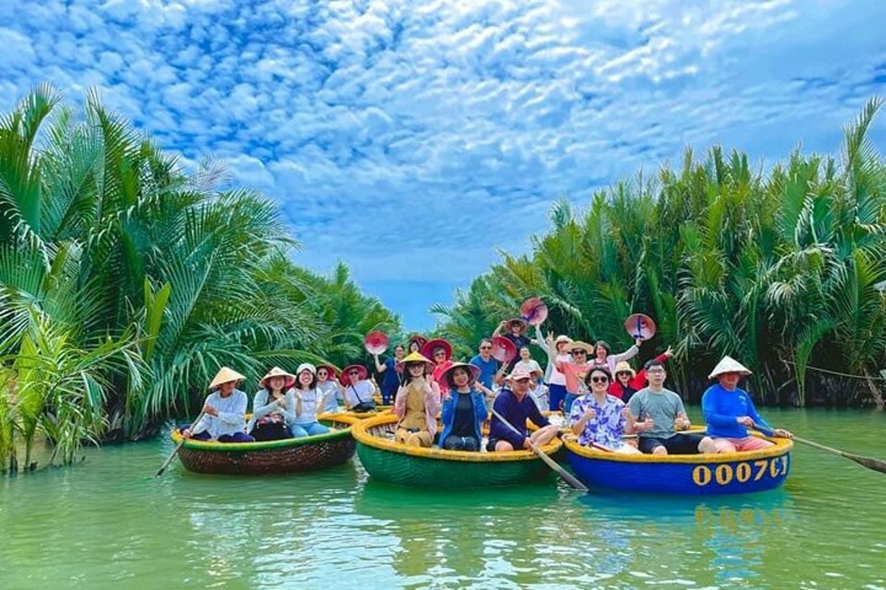 Hoi An : Giro in barca con cestino di cocco nella foresta di cocco — 6