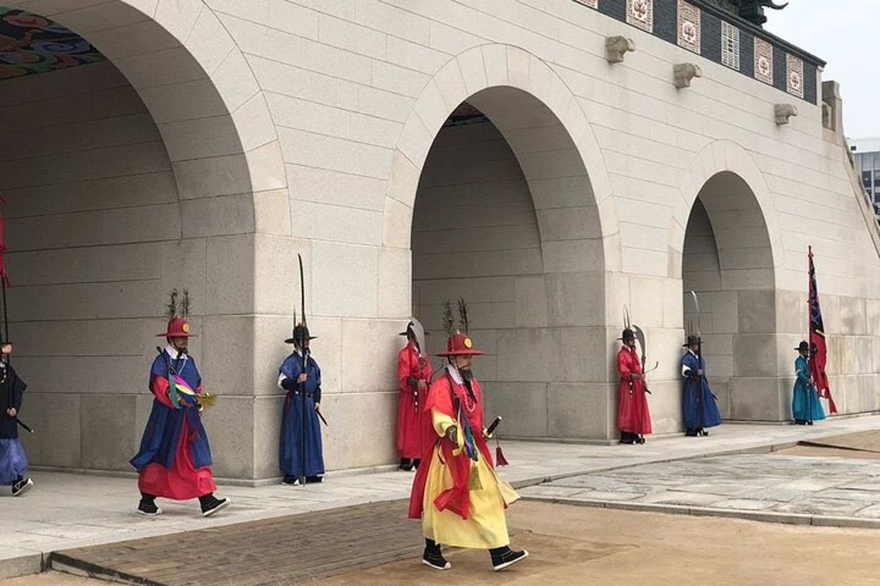 Miglior tour della città di Seoul (Palazzo Gyeongbokgung, Insadong, Torre di Namsan) — 5