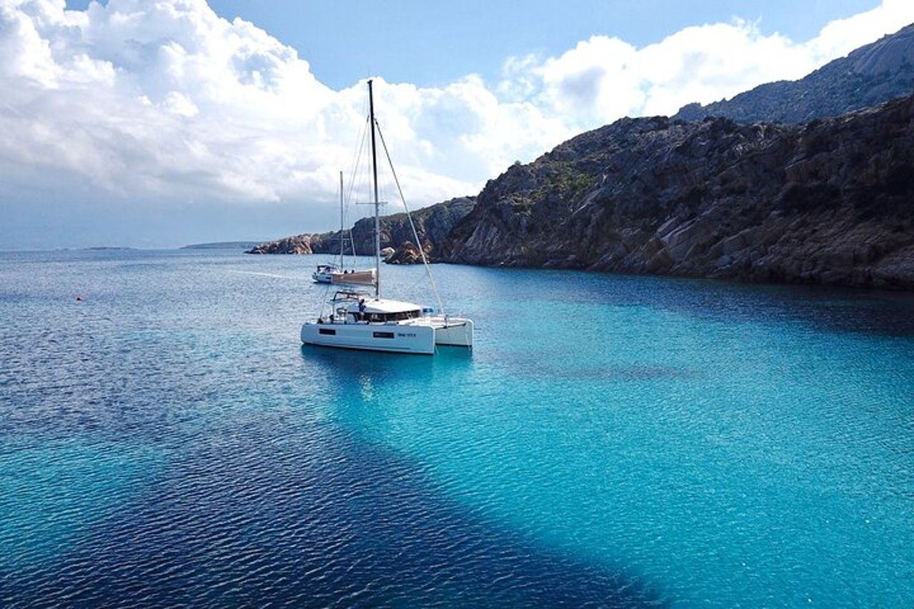 In Catamarano all'Arcipelago di La Maddalena da Poltu Quatu — 5