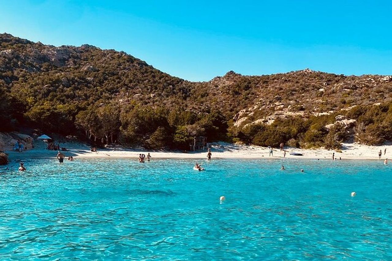In Catamarano all'Arcipelago di La Maddalena da Poltu Quatu — 6