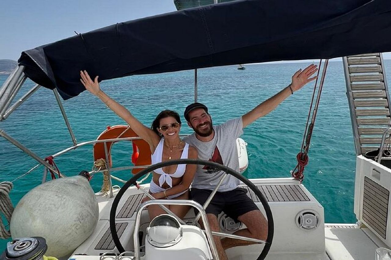 Paros Crociera a vela semi privata di un'intera giornata — 6