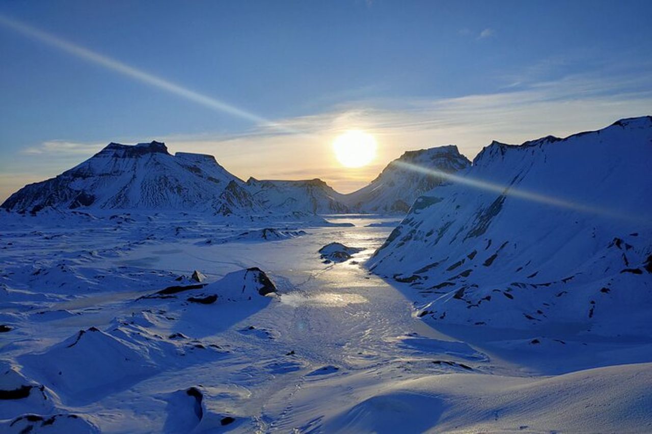 Tour / Incontro di 3 ore nella grotta di ghiaccio di Katla a Vík — 2