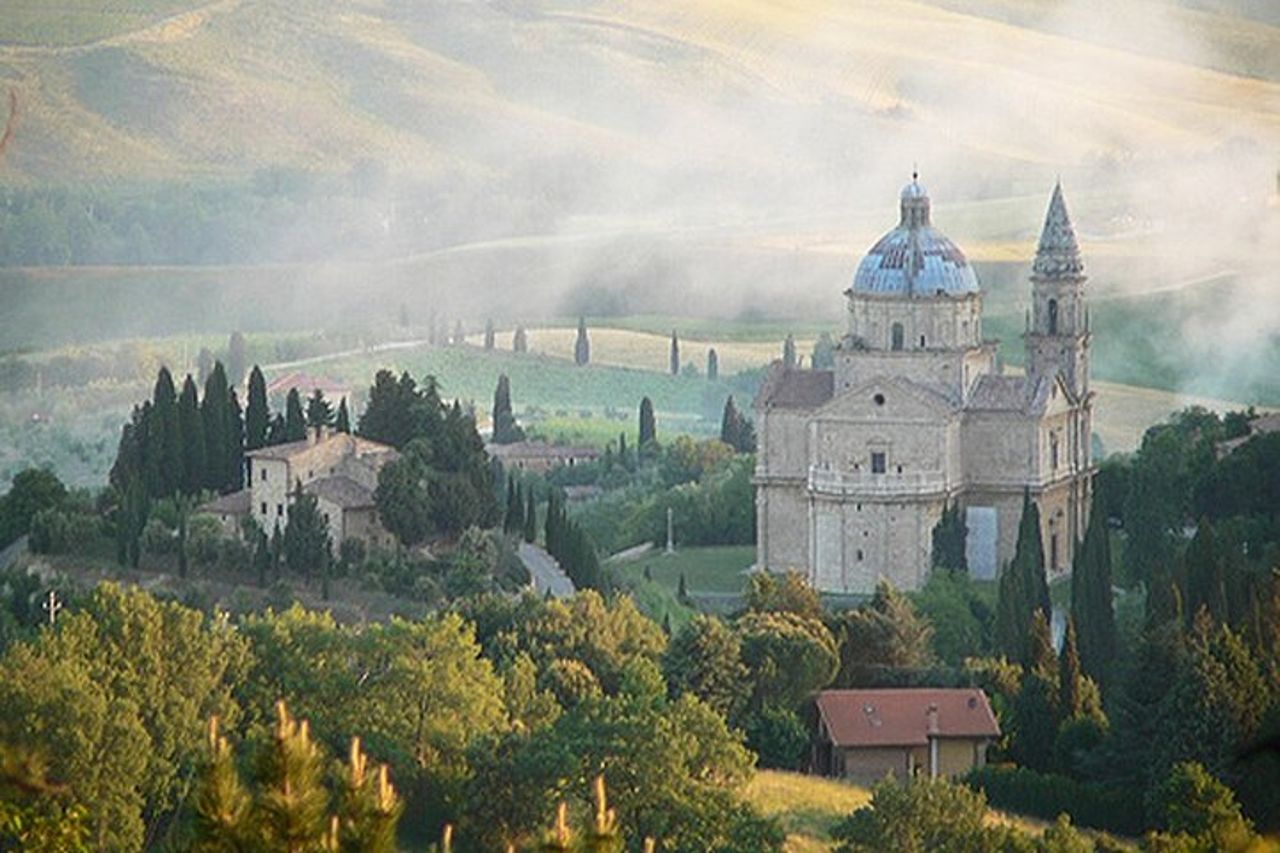 Siena a Roma: Orvieto e Montepulciano Transfer Tour — 2