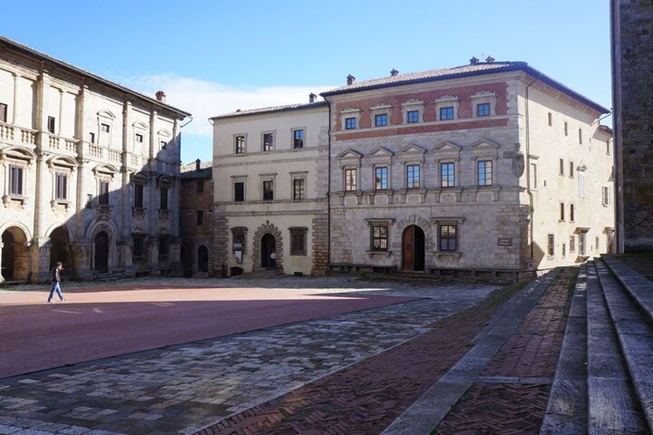 Siena a Roma: Orvieto e Montepulciano Transfer Tour — 6