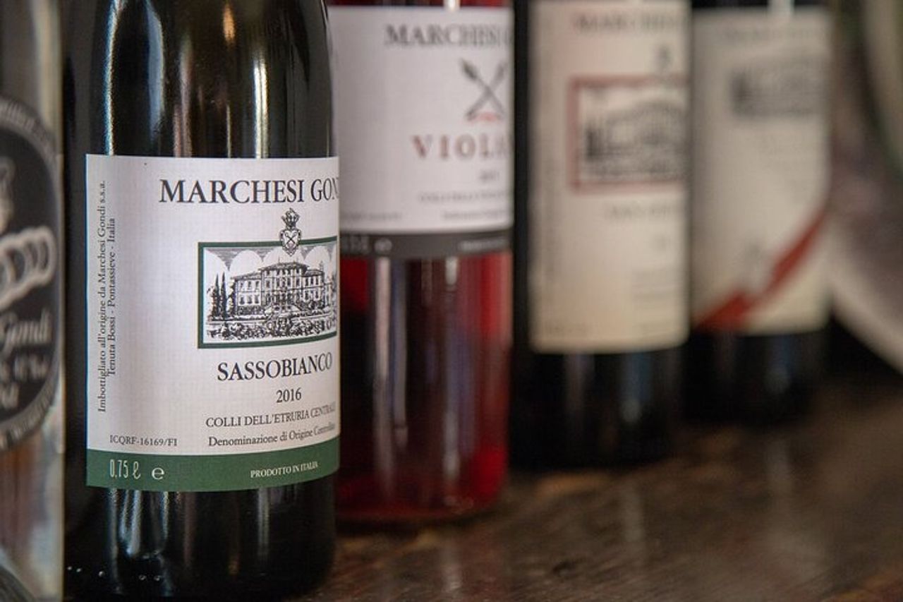 Attività di degustazione di vini nel Chianti Rufina — 5