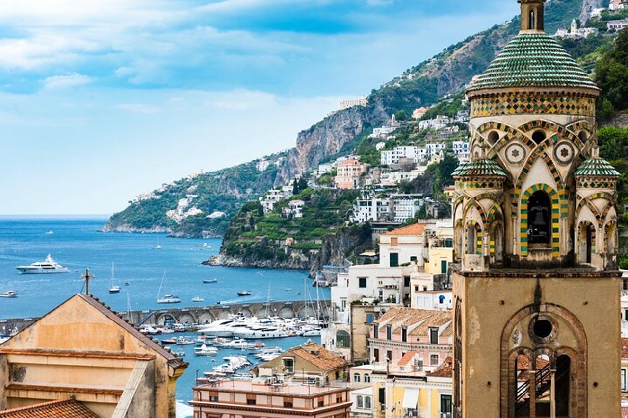 Tour privato della Costiera Amalfitana da Sorrento o Napoli