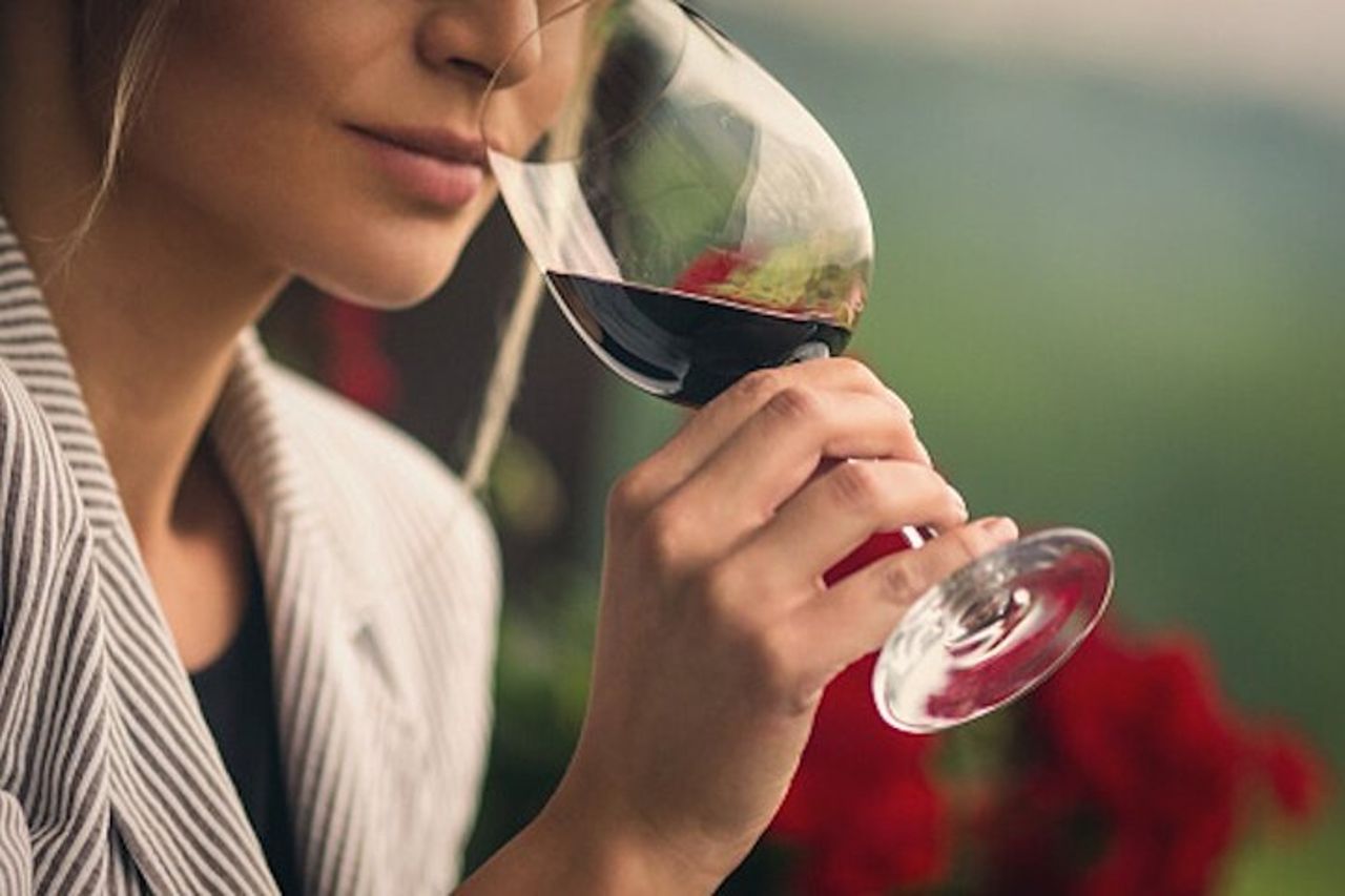 Due Degustazioni di Vini e Visita ad una Cantina Storica All'interno delle Antiche Mura di Montalcino — 3