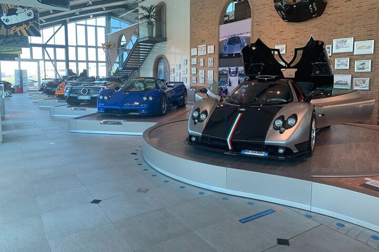 Musei Ferrari Lamborghini Pagani - Tour da Bologna — 9