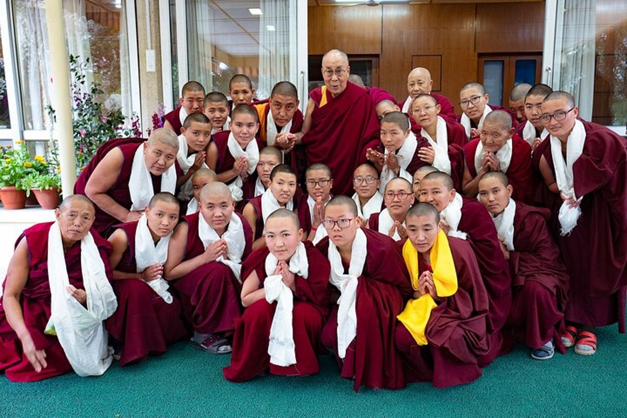 Passeggiata guidata nella cultura tibetana a Norbulingka, Gyuto e al convento — 4