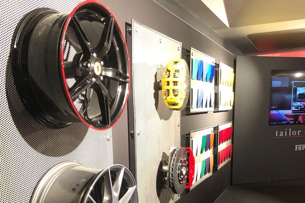 MOTORVALLEY: Museo Lambo, visite alle fabbriche Ferrari&Pagani + Musei — 4