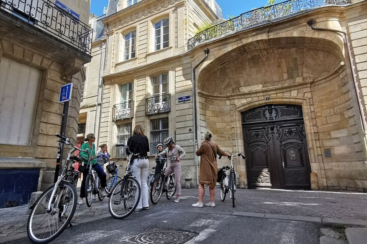 "Bordeaux in bicicletta: un tour immersivo di 3 ore" — 5