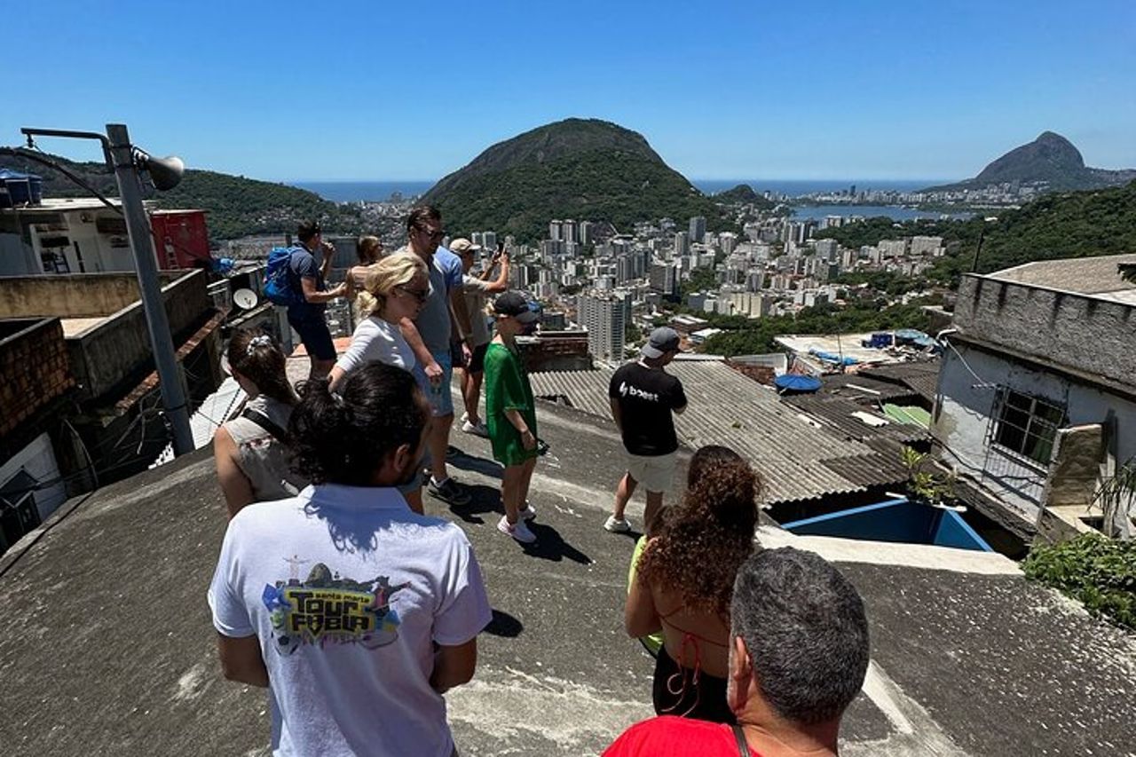 Tour di Favela Santa Marta — 8