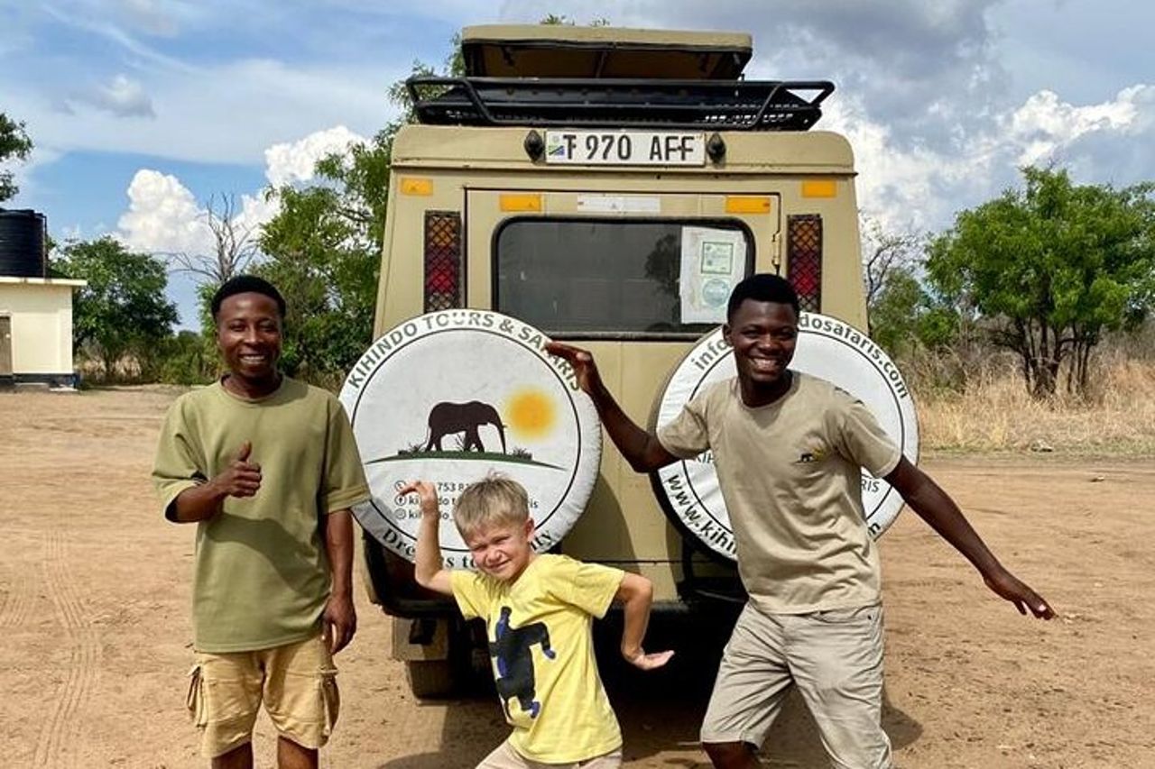 4 giorni 3 notti Selous (parco nazionale di Nyerere) e Mikumi Adventure — 8