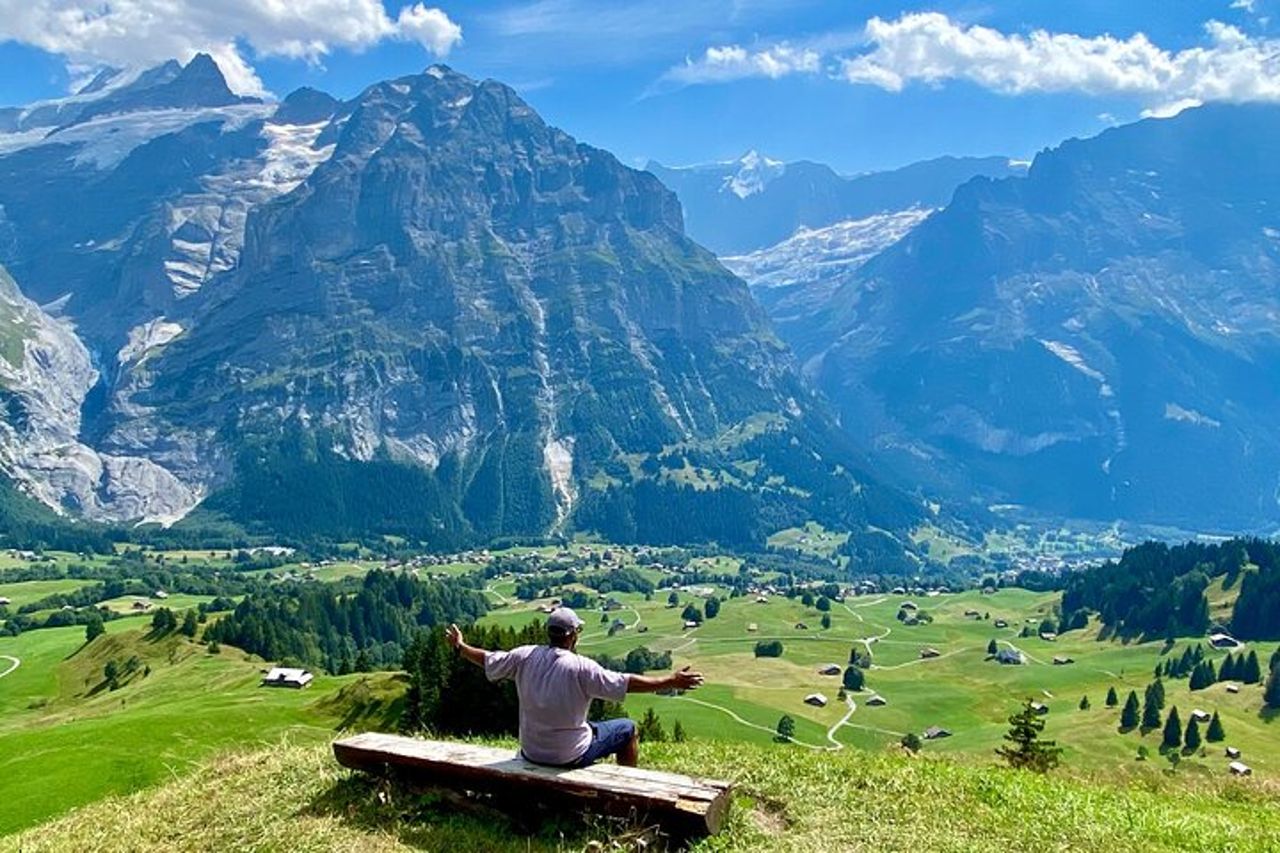Tour privato di un'intera giornata a Grindelwald Lauterbrunnen Interlaken Mürren da Basilea — 6