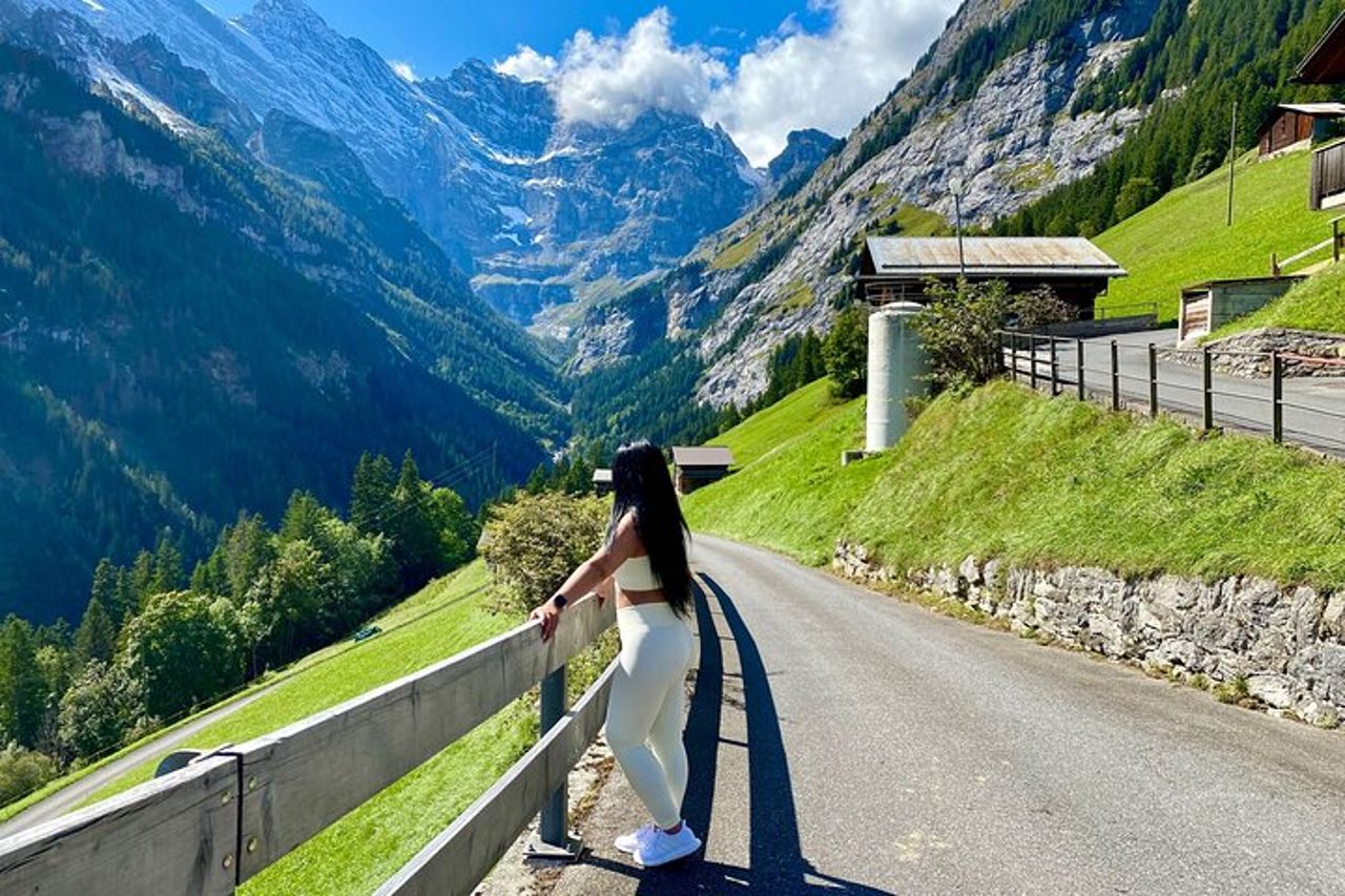 Tour privato di un'intera giornata a Grindelwald Lauterbrunnen Interlaken Mürren da Basilea — 7