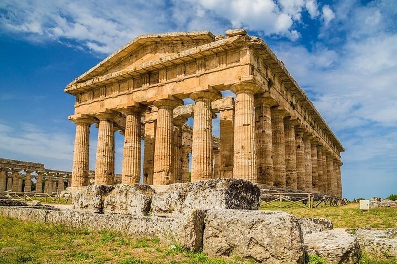 Paestum: tour in piccolo gruppo con un archeologo — 3