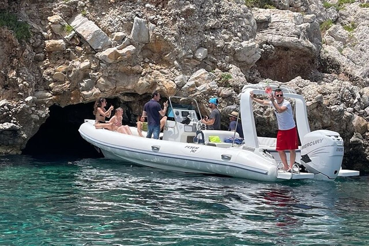 Escursioni giornaliere per le Isole Egadi: Favignana e Levanzo — 9