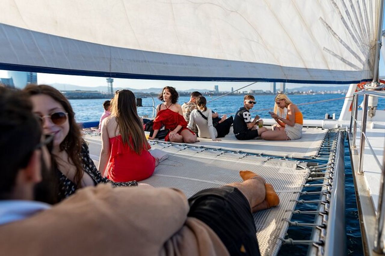 Barcellona Skyline Vela — 7