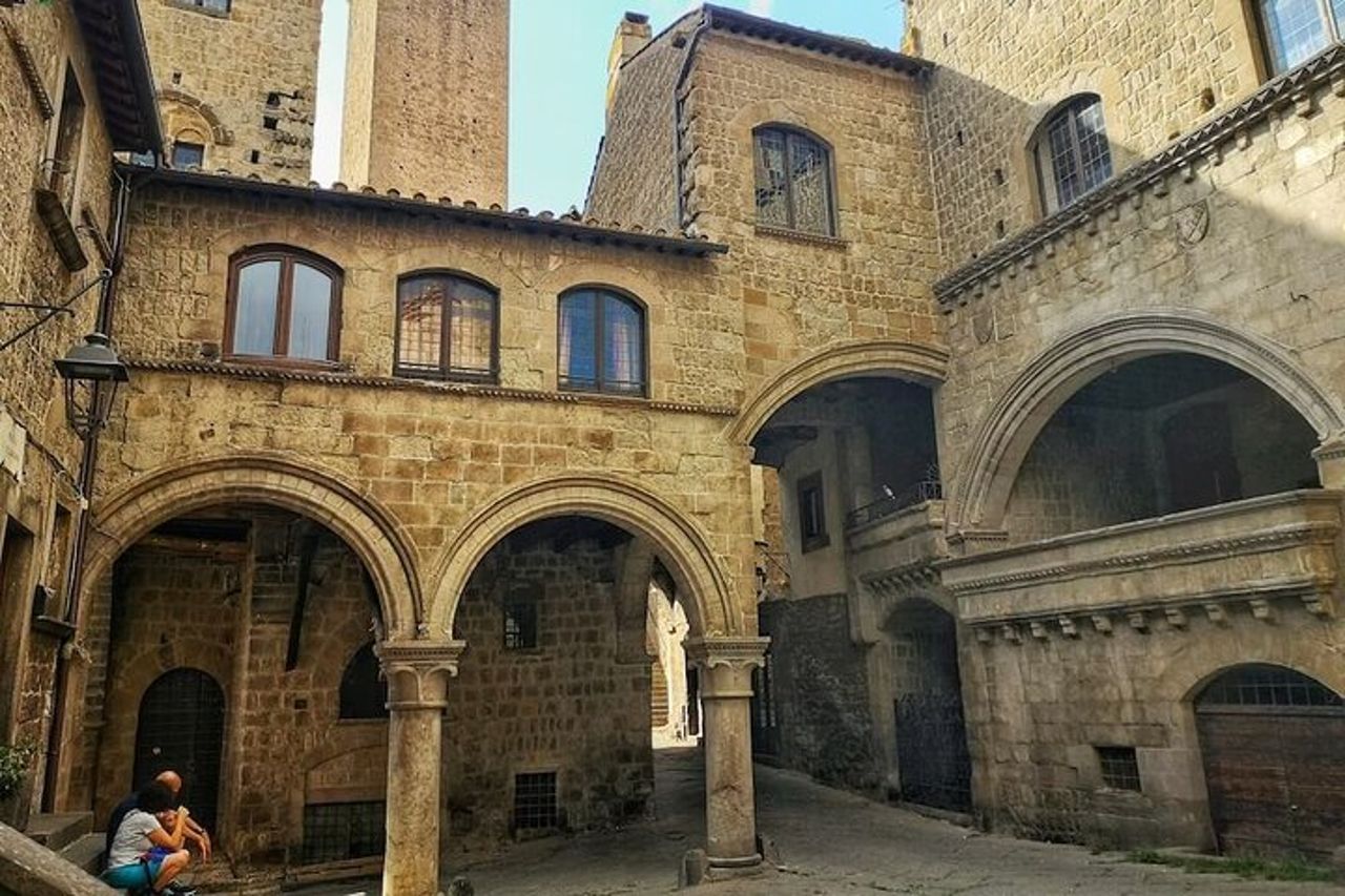 Sulle tracce del tour privato del Lazio medievale — 9