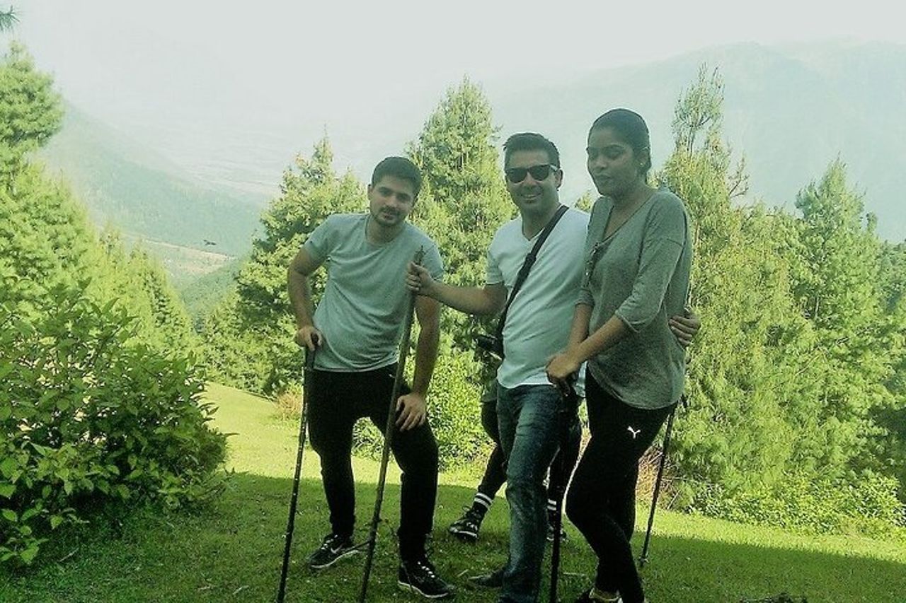 Tour di trekking di un'intera giornata al prato di Mohanmarg — 4