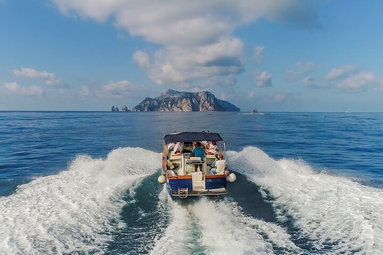 Gita di un giorno a Capri per piccoli gruppi da Positano o Praiano — 2