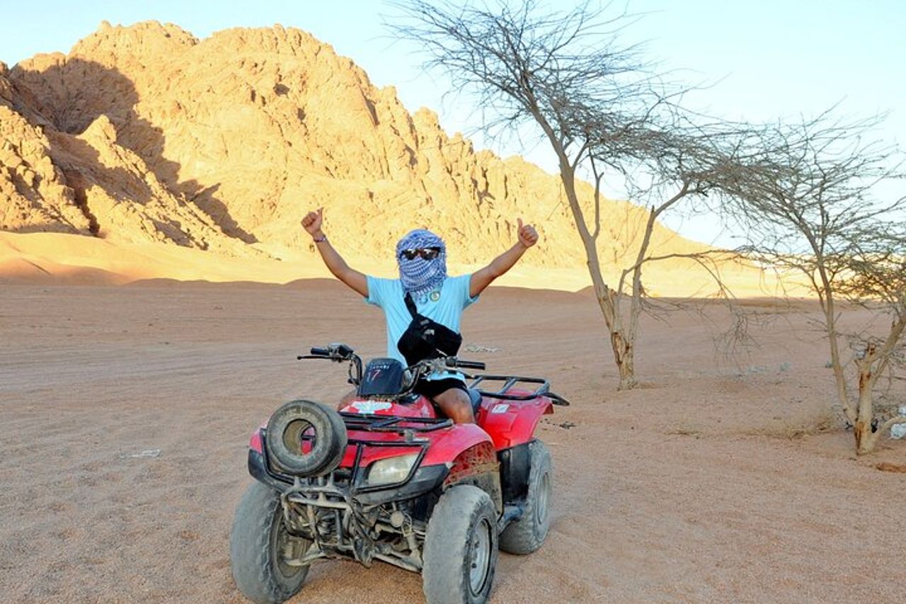 Quad safari 5 in 1, cammello, spettacolo, cena e osservazione delle stelle a Sharm — 6