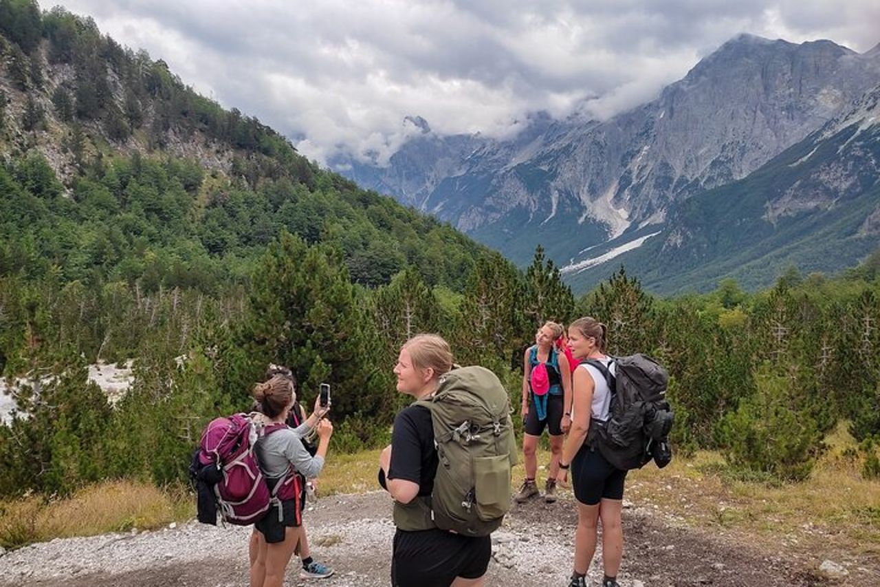 Tour a piedi di Valbona, Theth & Blue Eye in 3 giorni da Tirana — 5