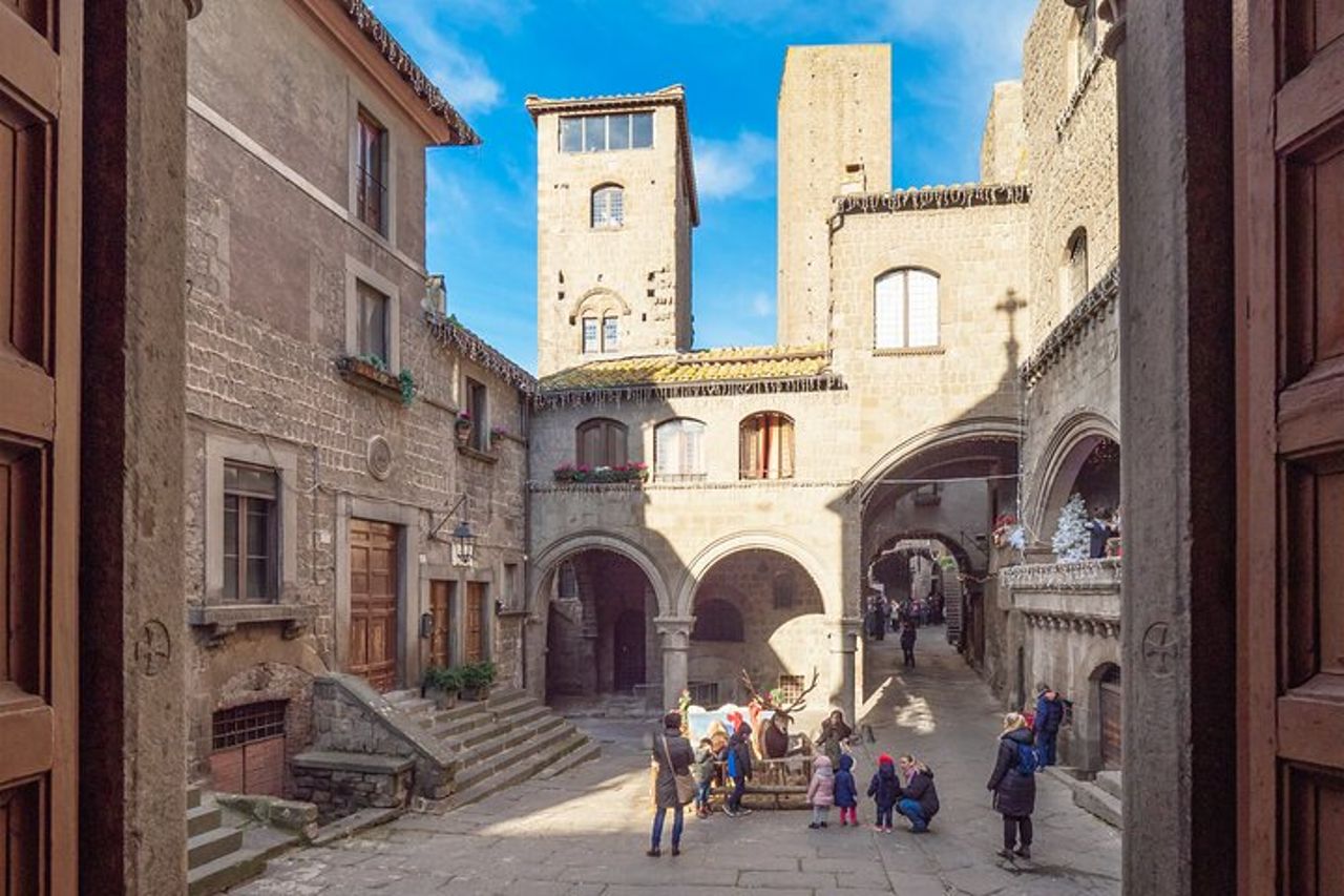 Mezza Giornata Privata Guidata ai Segreti di Viterbo — 2