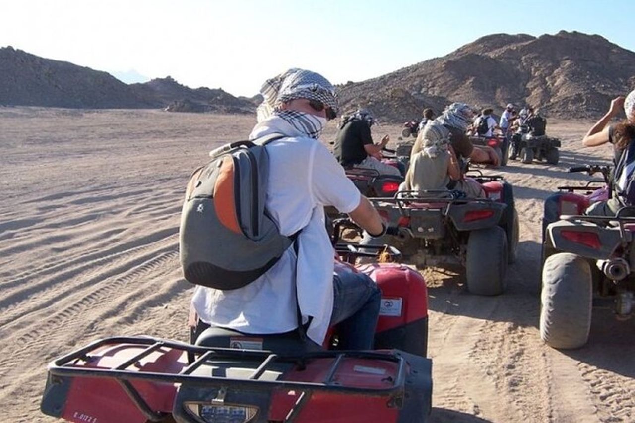 Viaggio dei beduini a Sharm Safari quad pick Camel Cena_Stargazing — 3