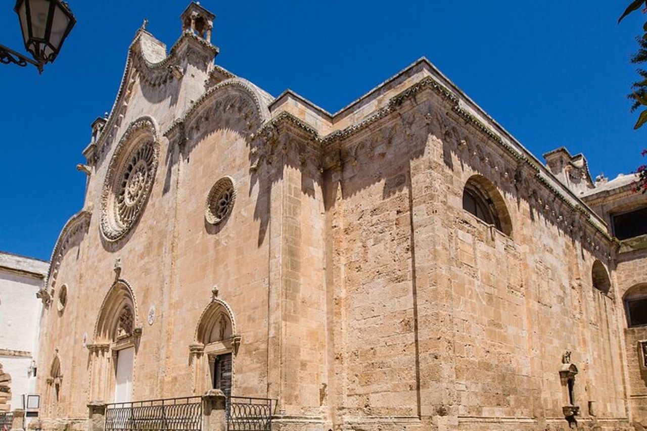 Tour Privato a Piedi nella Città Bianca di Ostuni