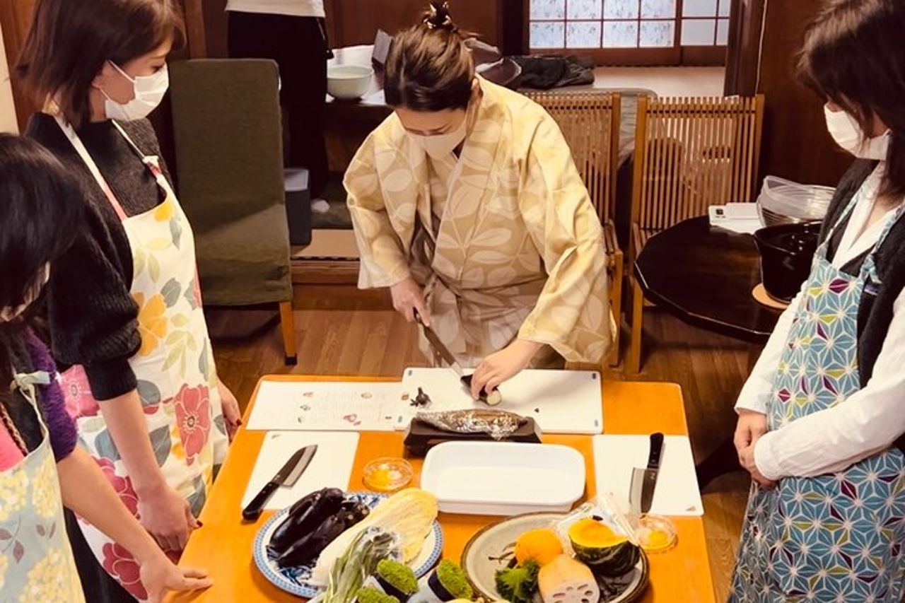 Cuocere tempura di grado Michelin e zuppa di miso — 9