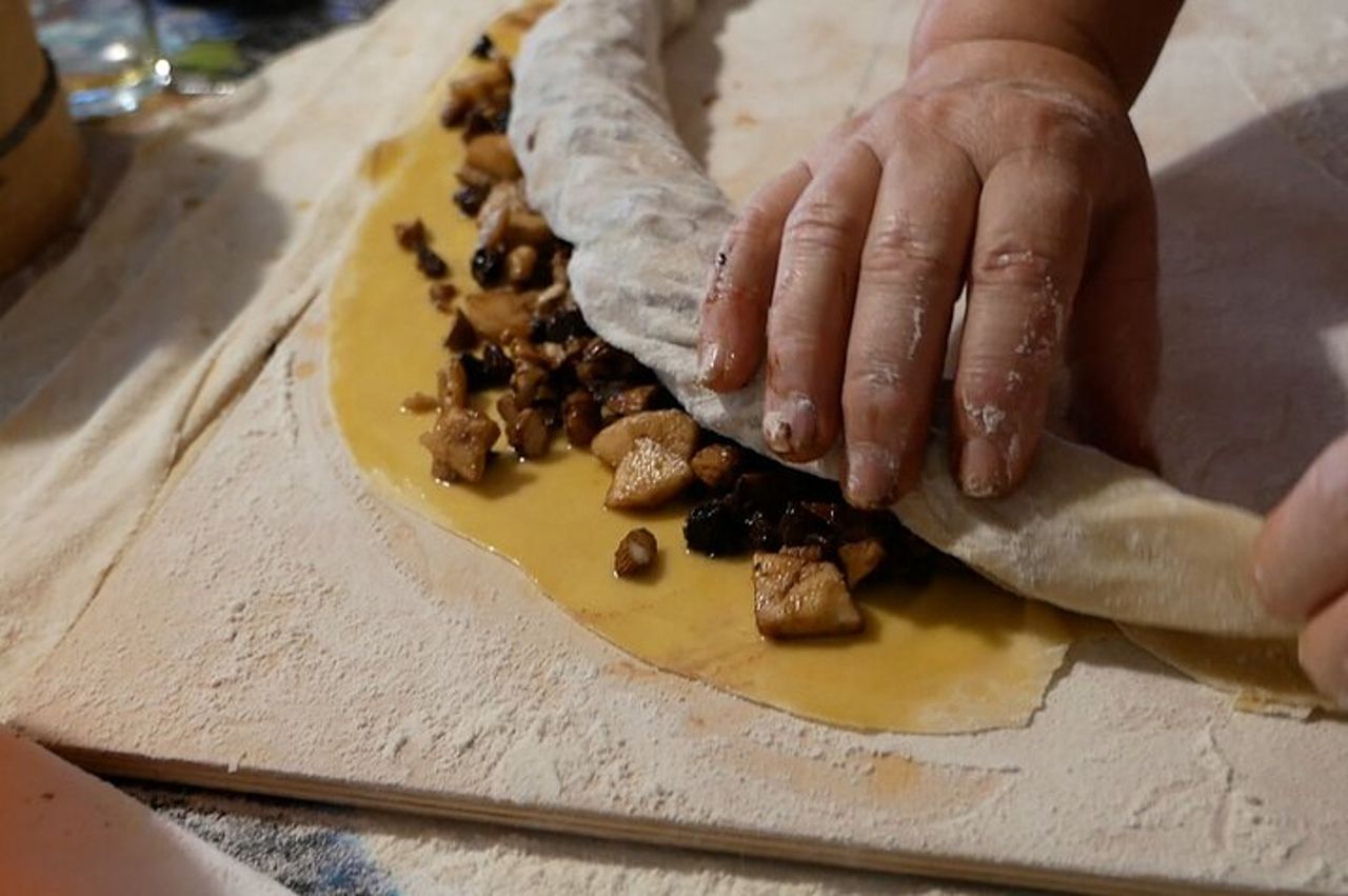 Lezione di cucina tipica regionale umbra con pranzo ad Assisi — 8