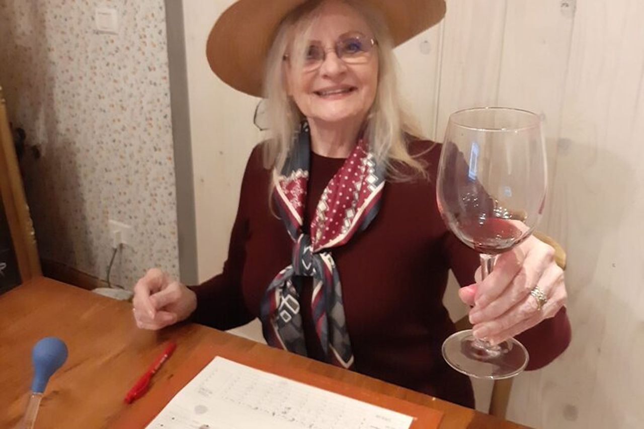 Prepara la tua blanda bottiglia e tappa il tuo vino nel centro di Firenze — 5