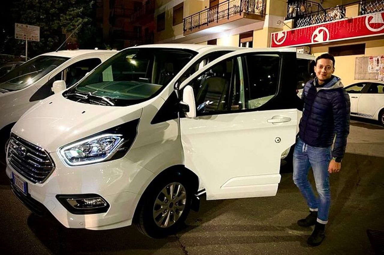 Transfer Messina Taormina e ritorno in Van per piccoli gruppi — 9