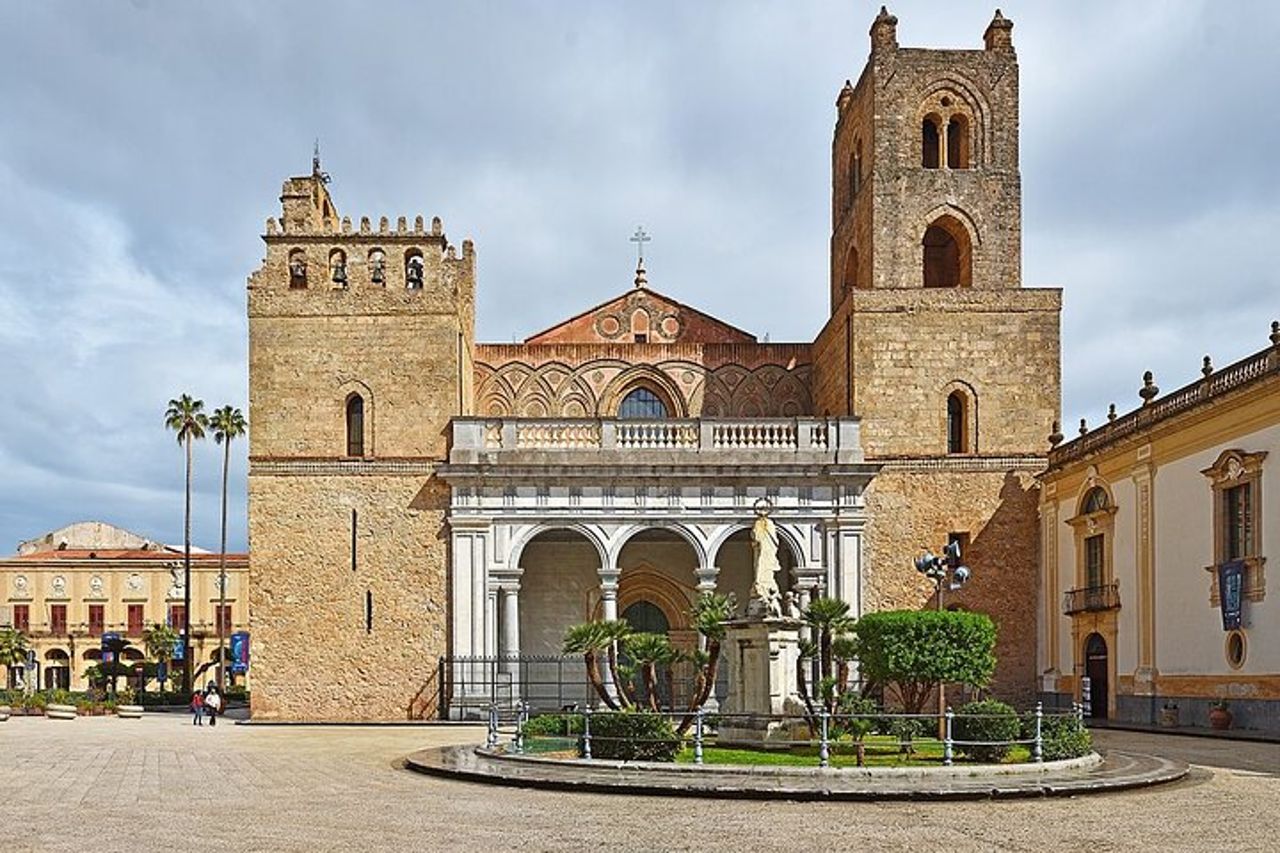 Escursione a terra di mezza giornata a Monreale e Cefalù — 4