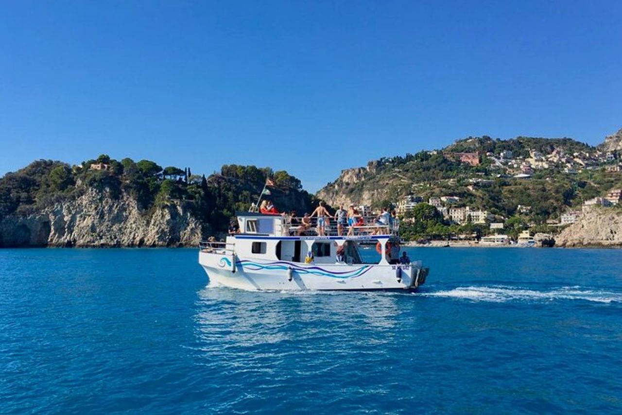 Giro in barca Isola Bella con snorkeling