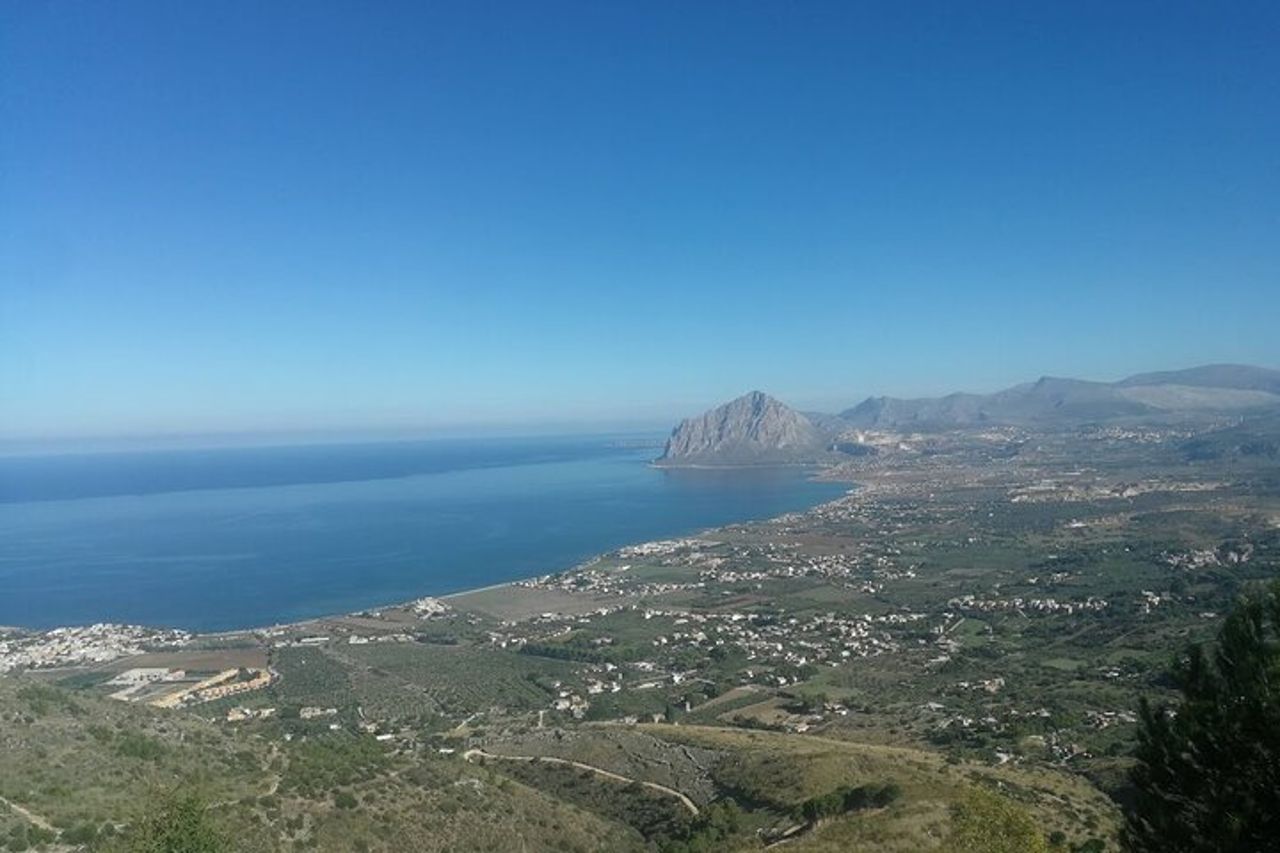 Tour Privato a Segesta, Erice e degustazioni di Vini a Marsala — 8