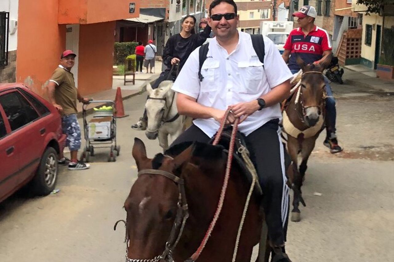 Autentico giro a cavallo colombiano — 9