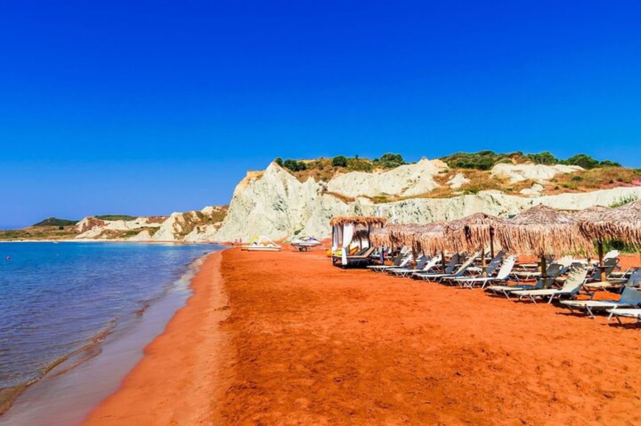 Crociera a White Rocks e Xi Beach con pranzo e vino — 9