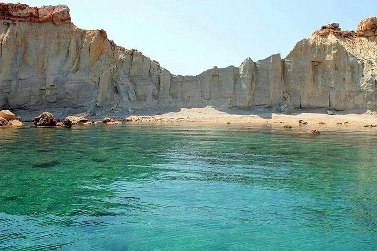 Crociera a White Rocks e Xi Beach con pranzo e vino — 8