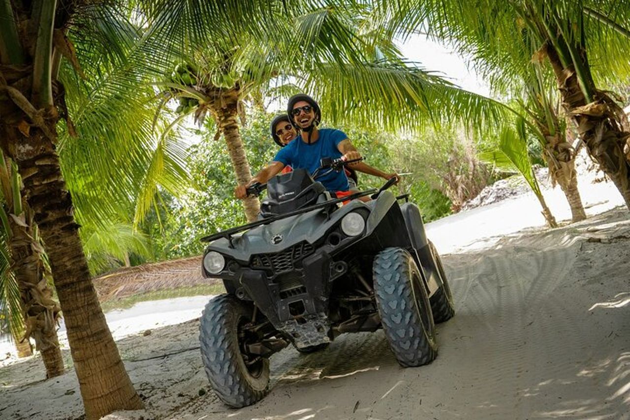 ATV con motoscafo, moto d'acqua o parasailing