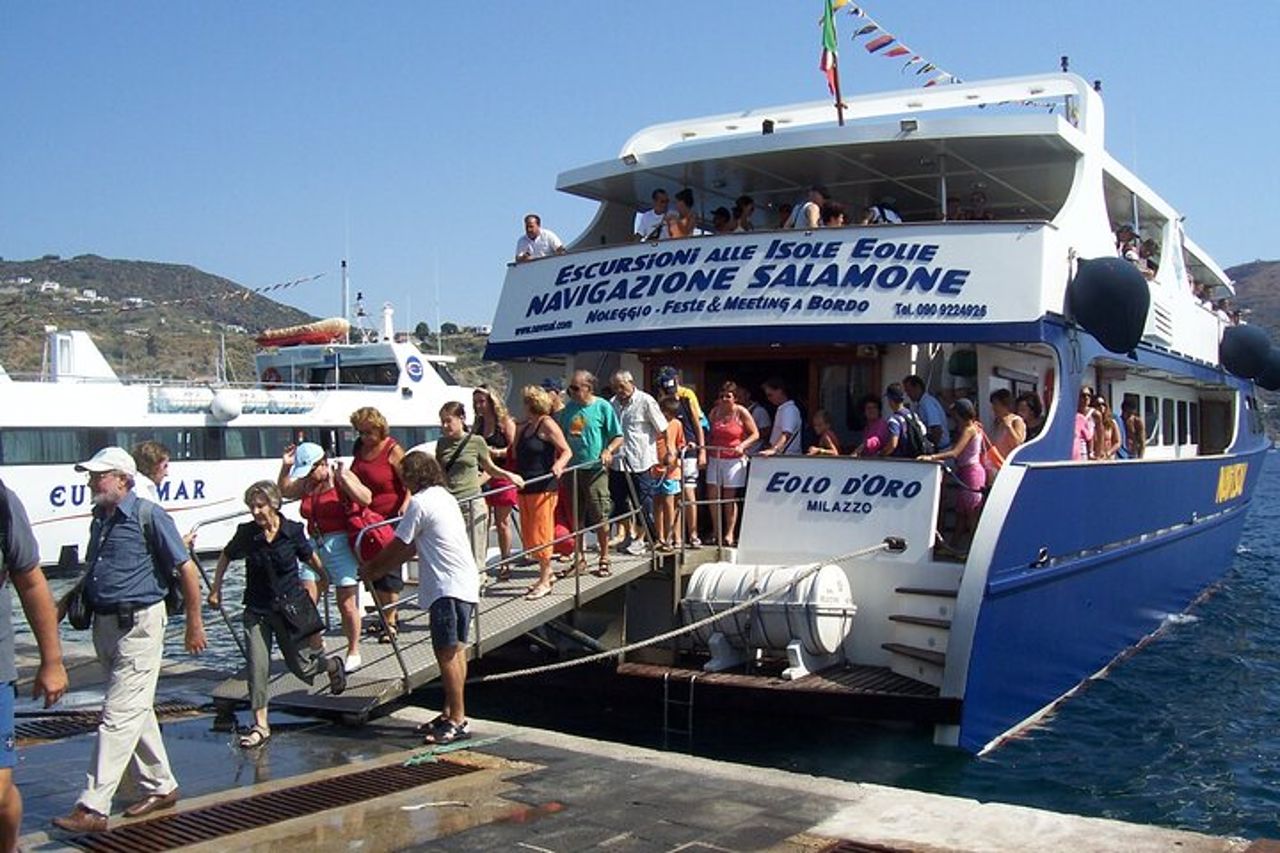 Tour in Barca a Lipari e Vulcano da Milazzo — 4