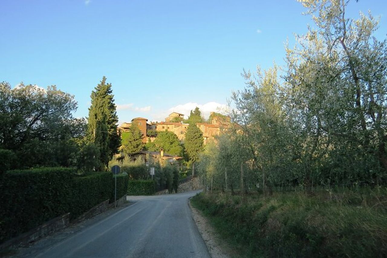 Colline del Chianti: Tour e-Vespa con app guidata + pranzo a Greve — 4