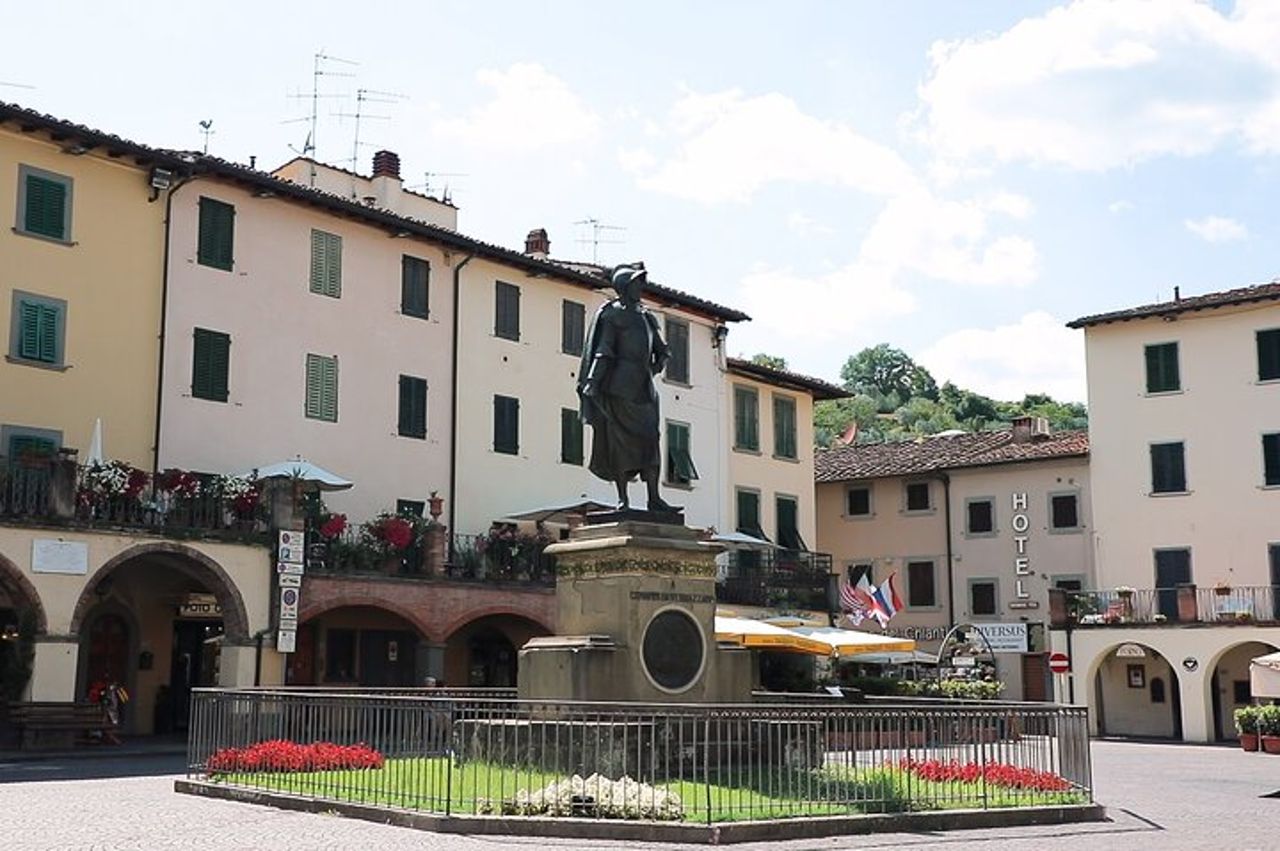 Colline del Chianti: Tour e-Vespa con app guidata + pranzo a Greve — 5
