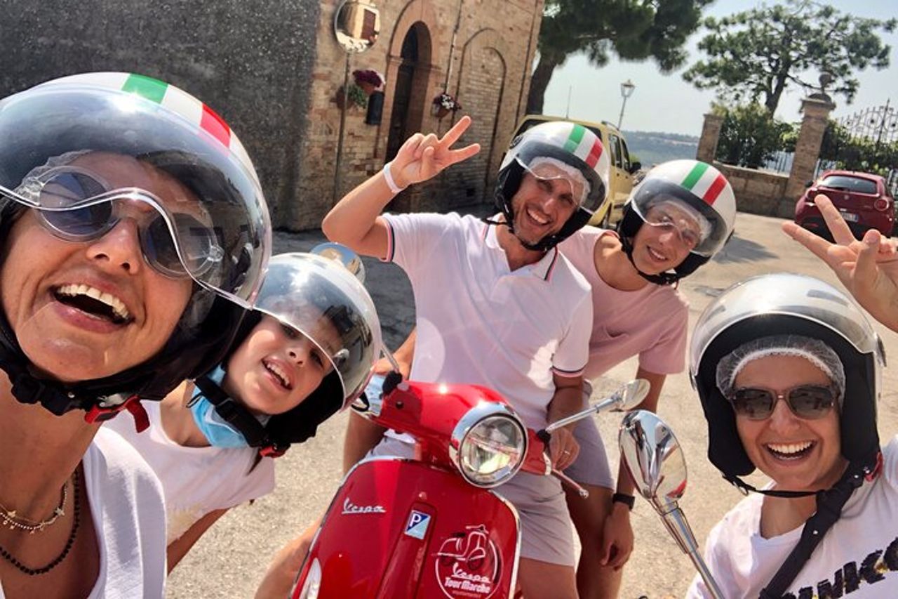Tour in Vespa con guida scritta delle Marche in Valdaso — 5