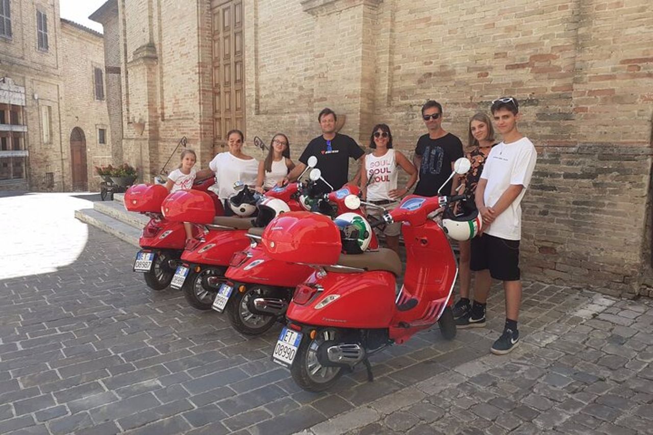 Tour in Vespa con guida scritta delle Marche in Valdaso — 8