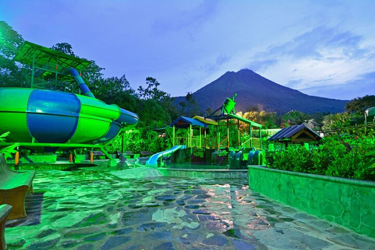 Vulcano Arenal e sorgenti termali da San Jose — 4