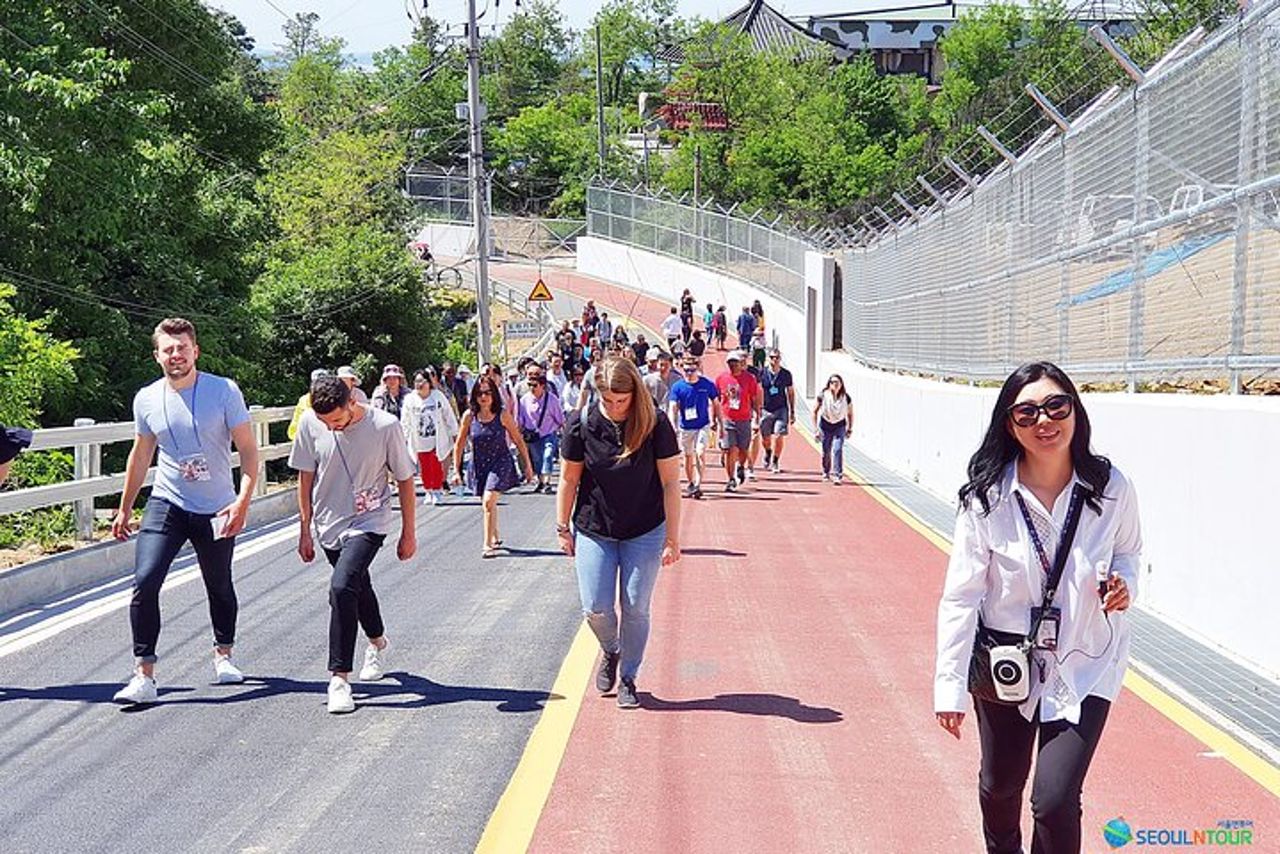 Tour DMZ per piccoli gruppi con sala esperienze della Corea del Nord e ponte Susp. — 4