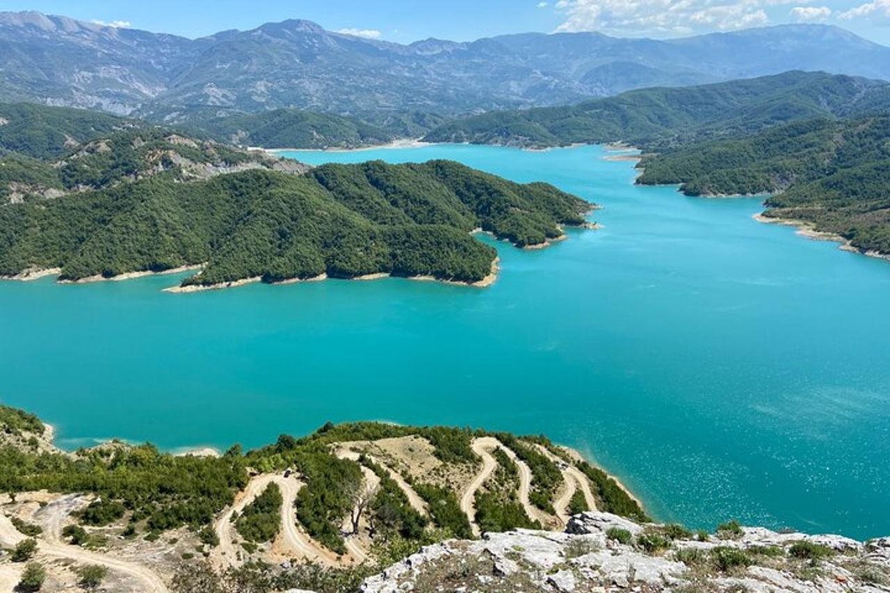 Escursione sul monte Gamti con vista sul lago Bovilla e canyon - Da Tirana — 8